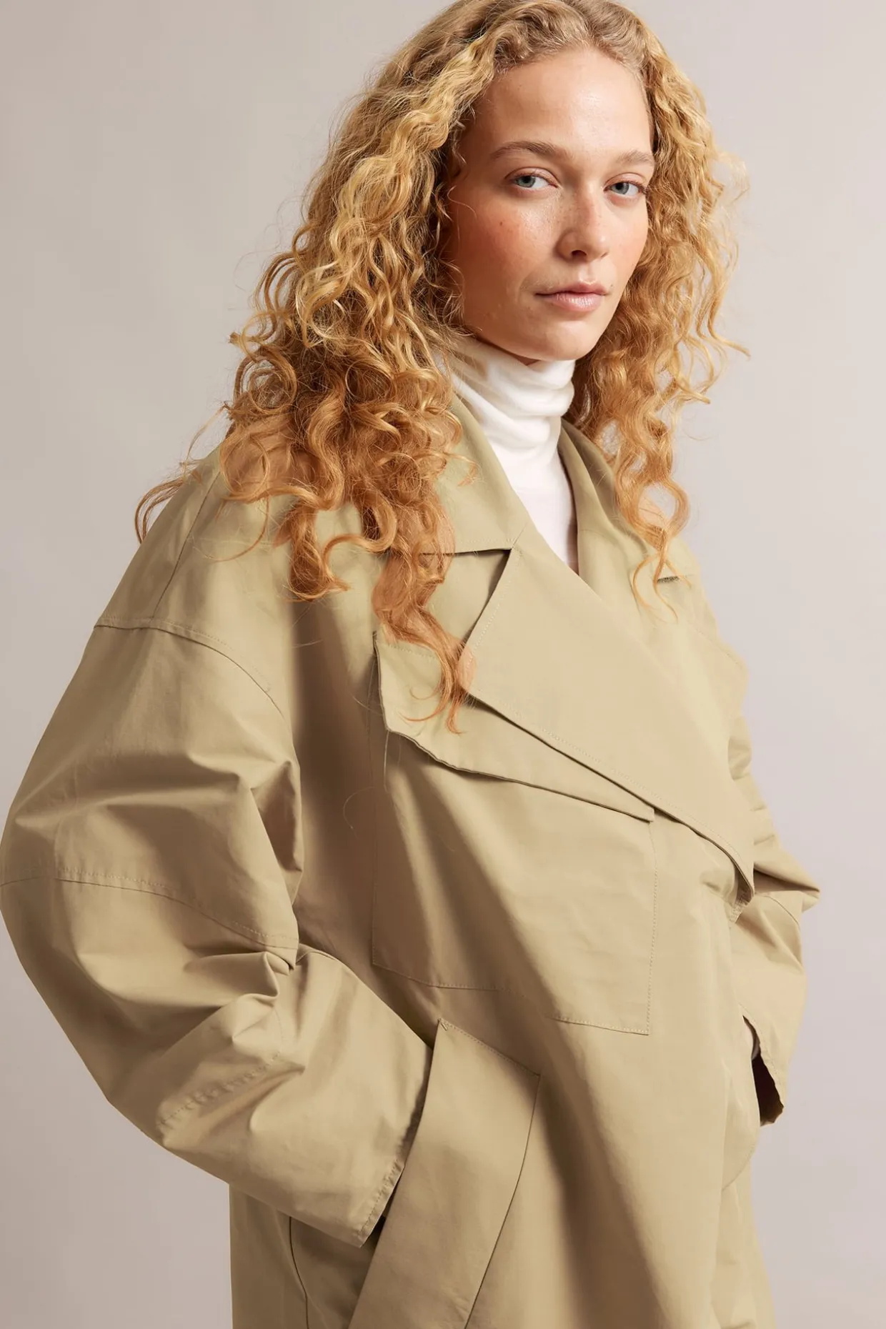 Ylisuuri trenssitakki | Beige | Naiset | Kappahl